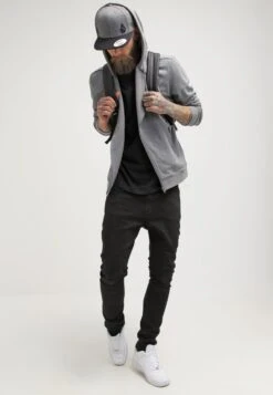 Pier One -Pier One 110ced7bbb2d4b24a8554f83195e2d59