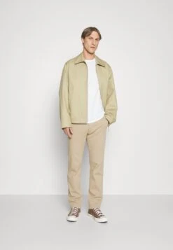 Pier One Longsleeve - White