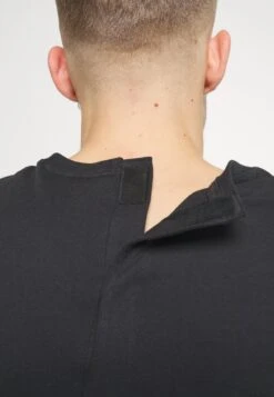 Pier One Longsleeve - Black -Pier One 170612893f73447b917ff148525f8565