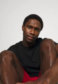 Pier One 3 Pack - Pyjamabroek - Black/Mottled Dark Grey/Red -Pier One 4f57fa2361ff43dba0b55c4847802e72