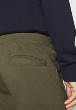 Pier One 2 Pack - Shorts - Black/Olive 13 Pier One 2 Pack - Shorts - Black/Olive -Pier One 5745bbadef474bd7a879a20b1b19f411