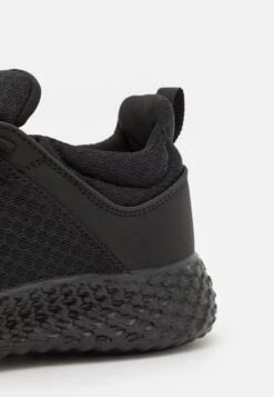 Pier One Sneakers Laag - Black -Pier One 8b178cd843e04a3db13d25a0ef02cbe8