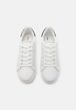 Pier One Sneakers Laag - White -Pier One ce4e5df81da84a4db5ba849d64df0892
