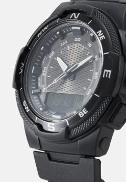 Pier One Digitaal Horloge - Black -Pier One d875225348f64476bd326cb7638656ff